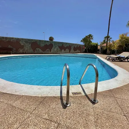 Апартаменты Duque Beachside Elegance