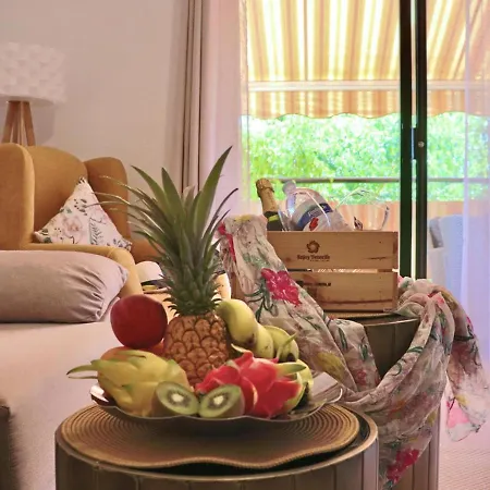 Апартаменты Duque Beachside Elegance Адехе