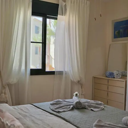 דירה Duque Beachside Elegance אדחה