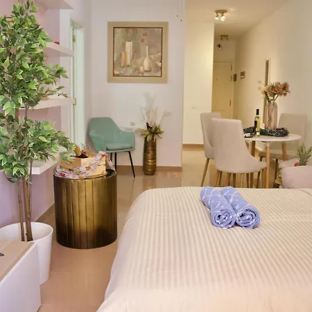 Appartement Duque Beachside Elegance