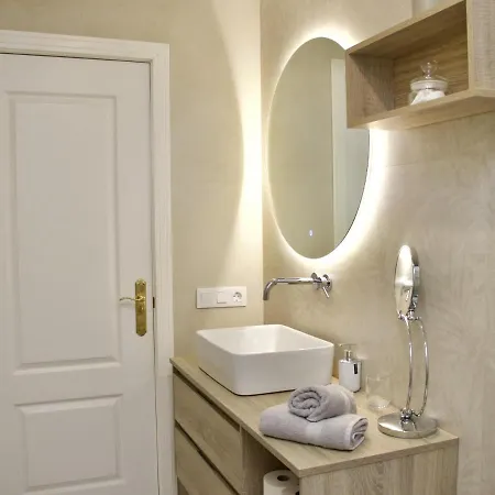 Duque Beachside Elegance דירה *