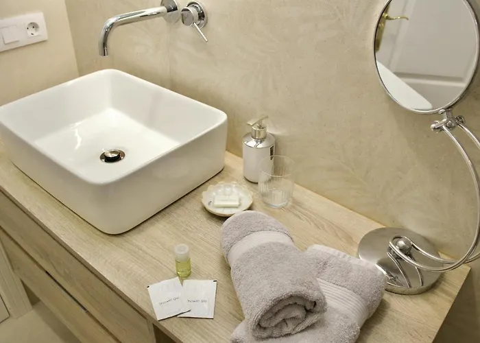 شقة Duque Beachside Elegance أذيخي