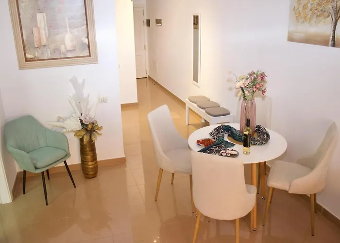 アパート Duque Beachside Elegance *