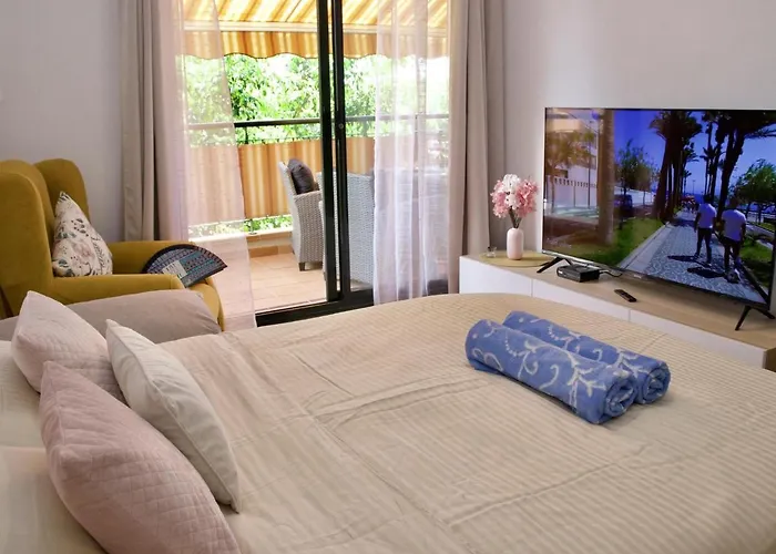 Apartment Duque Beachside Elegance